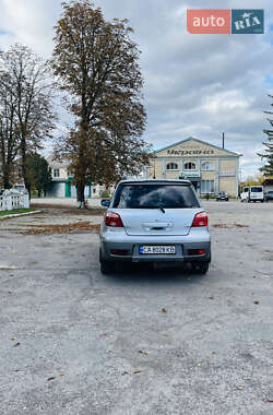 Внедорожник / Кроссовер Mitsubishi Outlander 2005 в  фото 6 Внедорожник / Кроссовер Mitsubishi Outlander 2005 в