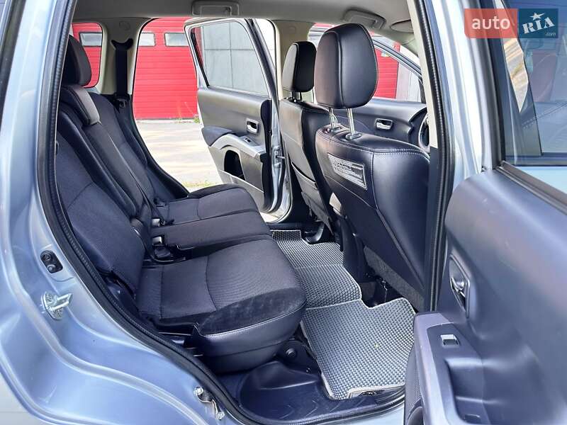 Позашляховик / Кросовер Mitsubishi Outlander 2013 в Запоріжжі