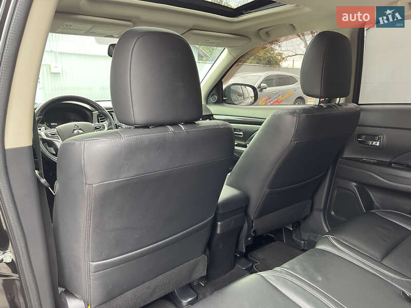 Внедорожник / Кроссовер Mitsubishi Outlander 2018 в Полтаве