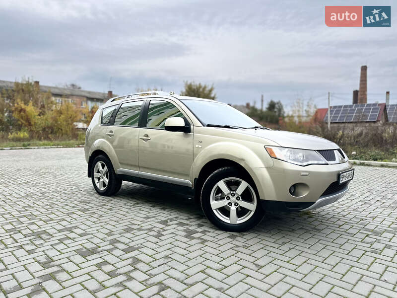 Внедорожник / Кроссовер Mitsubishi Outlander 2007 в Ромнах фото 6 Внедорожник / Кроссовер Mitsubishi Outlander 2007 в Ромнах