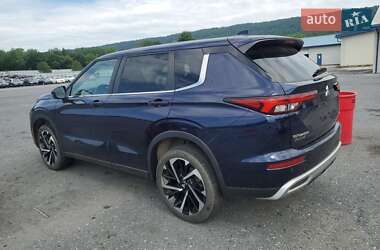 Внедорожник / Кроссовер Mitsubishi Outlander 2021 в 