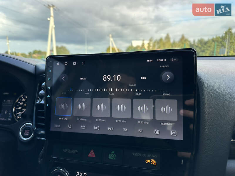 Позашляховик / Кросовер Mitsubishi Outlander 2016 в Львові фото 24 Позашляховик / Кросовер Mitsubishi Outlander 2016 в Львові