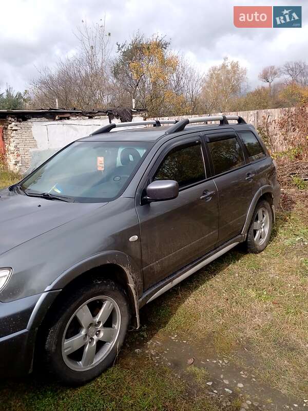 Внедорожник / Кроссовер Mitsubishi Outlander 2007 в Шостке
