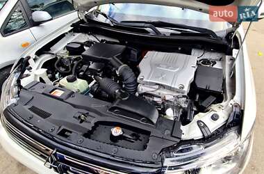 Позашляховик / Кросовер Mitsubishi Outlander 2014 в  фото 14 Позашляховик / Кросовер Mitsubishi Outlander 2014 в