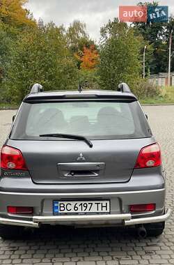 Позашляховик / Кросовер Mitsubishi Outlander 2006 в 