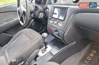 Внедорожник / Кроссовер Mitsubishi Outlander 2003 в 
