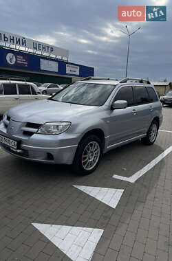Внедорожник / Кроссовер Mitsubishi Outlander 2007 в 