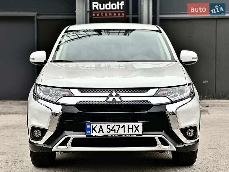 Позашляховик / Кросовер Mitsubishi Outlander 2021 в Києві фото 14 Позашляховик / Кросовер Mitsubishi Outlander 2021 в Києві