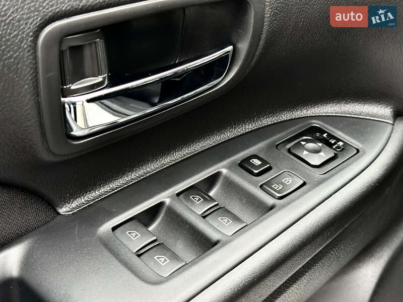 Позашляховик / Кросовер Mitsubishi Outlander 2021 в Києві фото 33 Позашляховик / Кросовер Mitsubishi Outlander 2021 в Києві