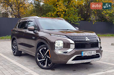 Позашляховик / Кросовер Mitsubishi Outlander 2022 в Івано-Франківську