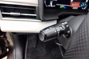 Внедорожник / Кроссовер Mitsubishi Outlander 2022 в 