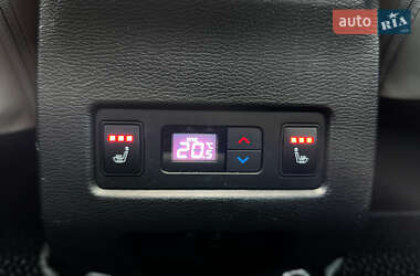 Внедорожник / Кроссовер Mitsubishi Outlander 2022 в 