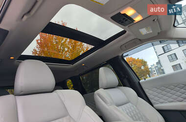 Внедорожник / Кроссовер Mitsubishi Outlander 2022 в 