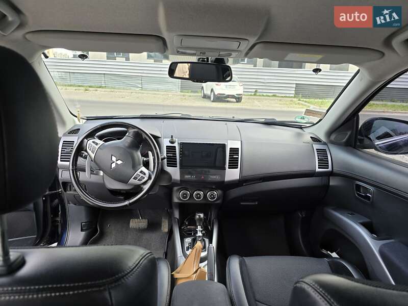 Внедорожник / Кроссовер Mitsubishi Outlander 2012 в Киеве фото 9 Внедорожник / Кроссовер Mitsubishi Outlander 2012 в Киеве