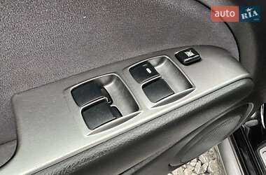 Позашляховик / Кросовер Mitsubishi Outlander 2008 в 
