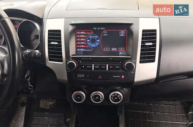 Внедорожник / Кроссовер Mitsubishi Outlander 2007 в 