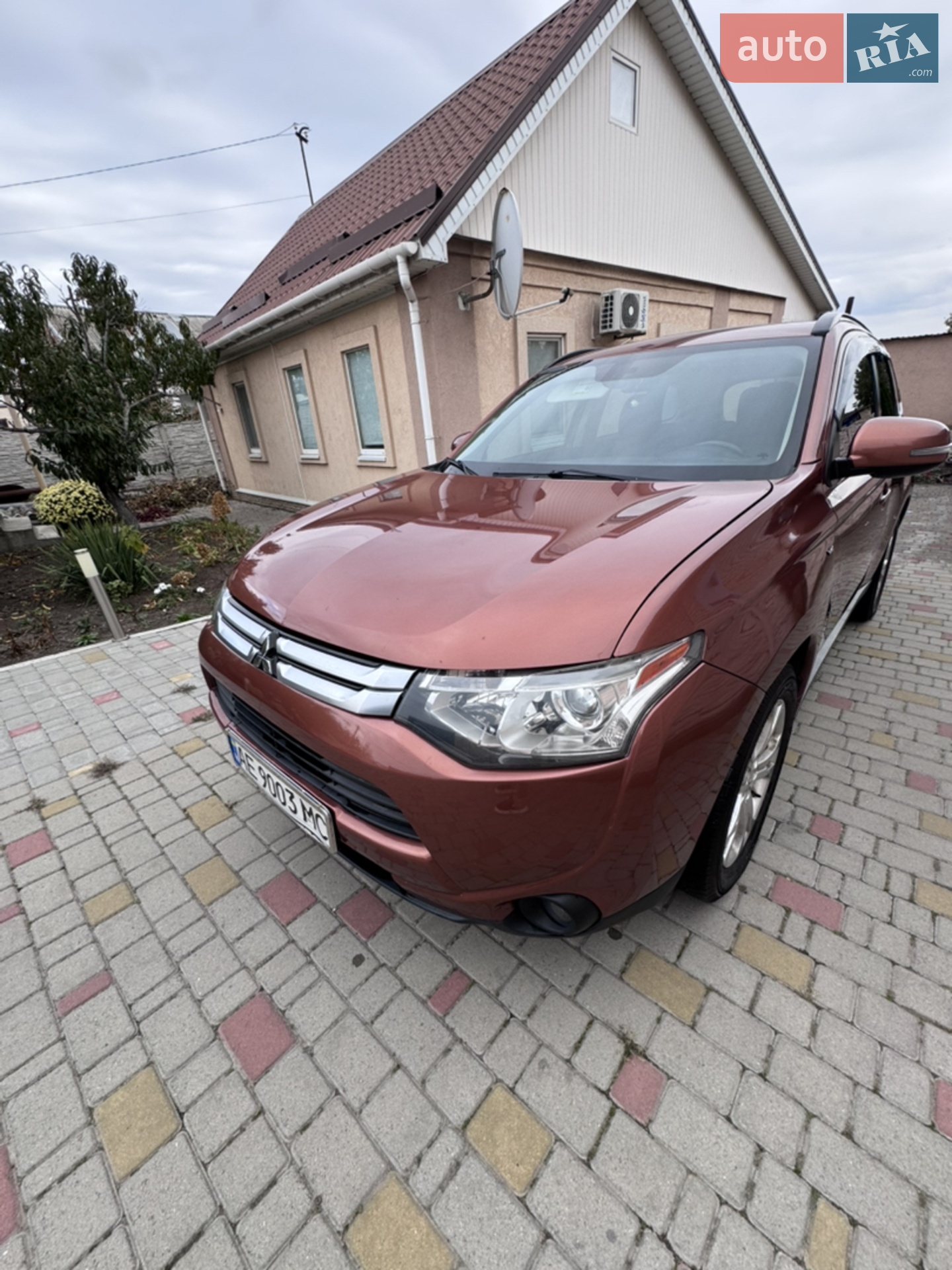 2013 Mitsubishi Outlander - мініатюра 4