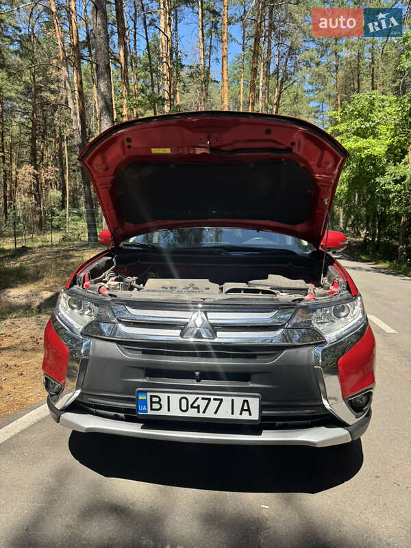 Позашляховик / Кросовер Mitsubishi Outlander 2017 в Полтаві фото 13 Позашляховик / Кросовер Mitsubishi Outlander 2017 в Полтаві