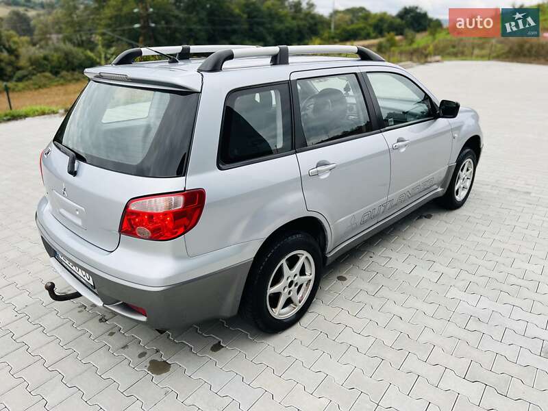 Позашляховик / Кросовер Mitsubishi Outlander 2006 в Чернівцях фото 26 Позашляховик / Кросовер Mitsubishi Outlander 2006 в Чернівцях