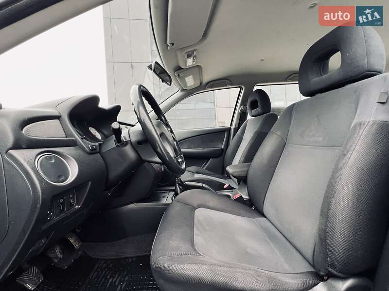 Позашляховик / Кросовер Mitsubishi Outlander 2006 в Чернівцях фото 32 Позашляховик / Кросовер Mitsubishi Outlander 2006 в Чернівцях