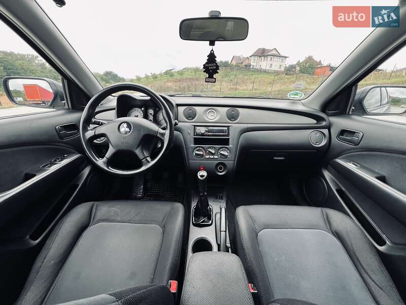 Позашляховик / Кросовер Mitsubishi Outlander 2006 в Чернівцях фото 47 Позашляховик / Кросовер Mitsubishi Outlander 2006 в Чернівцях