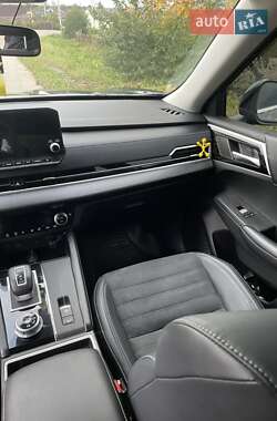 Позашляховик / Кросовер Mitsubishi Outlander 2021 в  фото 6 Позашляховик / Кросовер Mitsubishi Outlander 2021 в