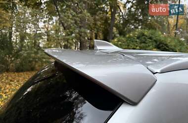 Внедорожник / Кроссовер Mitsubishi Outlander 2018 в 