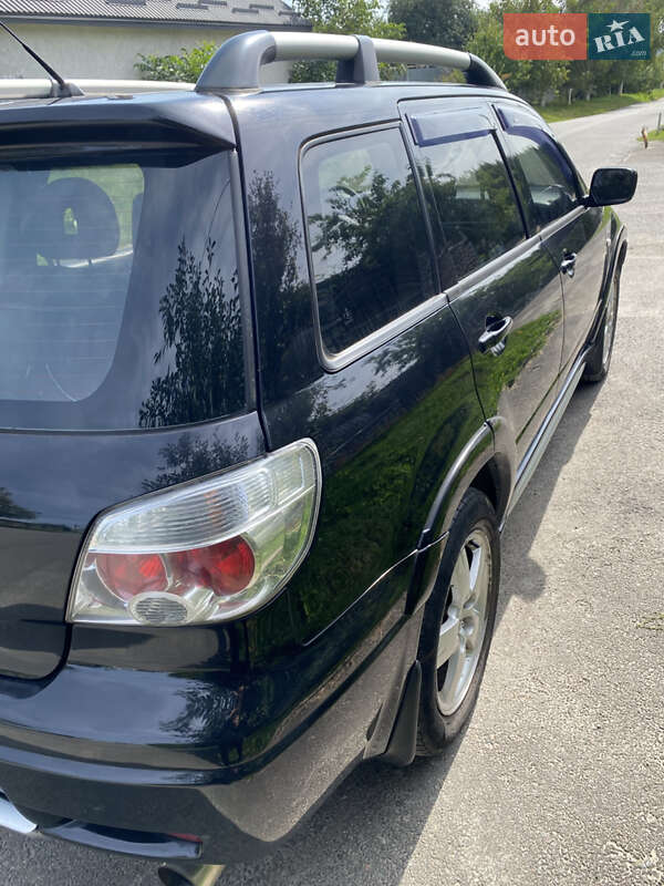 Внедорожник / Кроссовер Mitsubishi Outlander 2007 в Львове