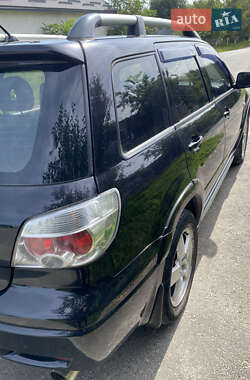 Внедорожник / Кроссовер Mitsubishi Outlander 2007 в 