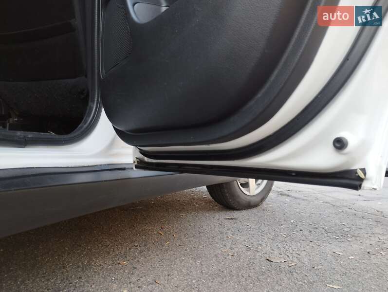 Внедорожник / Кроссовер Mitsubishi Outlander 2012 в Николаеве фото 27 Внедорожник / Кроссовер Mitsubishi Outlander 2012 в Николаеве