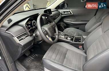 Внедорожник / Кроссовер Mitsubishi Outlander 2024 в 