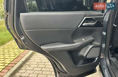 Внедорожник / Кроссовер Mitsubishi Outlander 2024 в 
