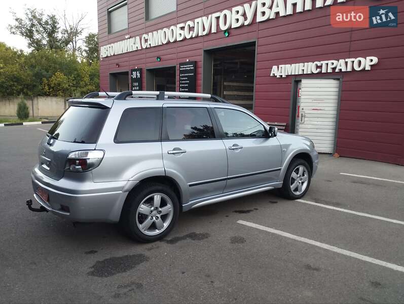 Позашляховик / Кросовер Mitsubishi Outlander 2006 в Харкові