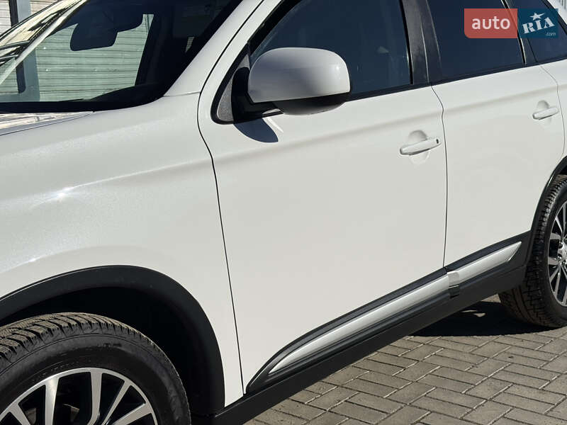 Внедорожник / Кроссовер Mitsubishi Outlander 2016 в Ковеле фото 23 Внедорожник / Кроссовер Mitsubishi Outlander 2016 в Ковеле