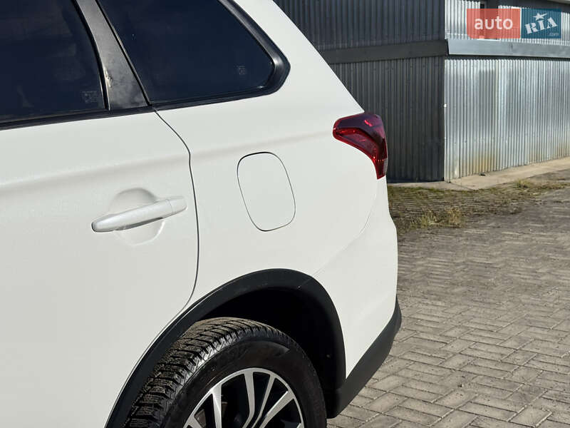 Внедорожник / Кроссовер Mitsubishi Outlander 2016 в Ковеле фото 25 Внедорожник / Кроссовер Mitsubishi Outlander 2016 в Ковеле
