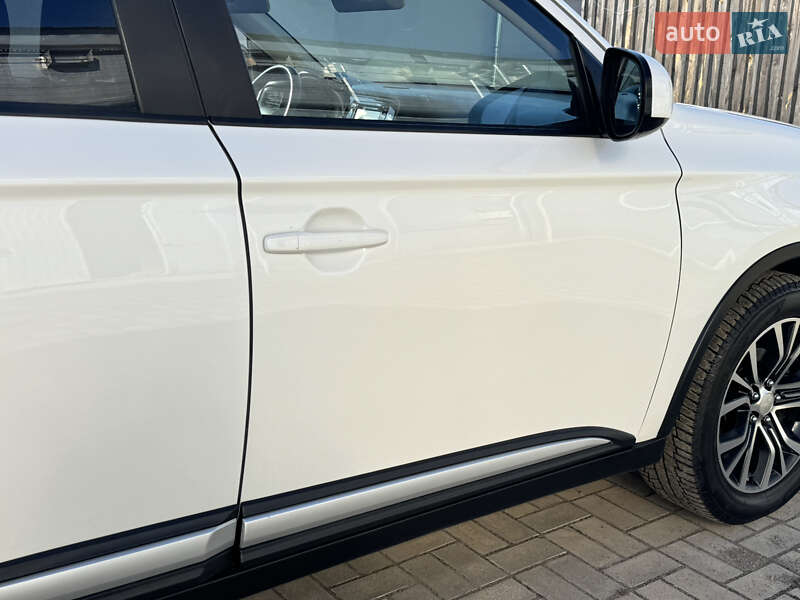 Внедорожник / Кроссовер Mitsubishi Outlander 2016 в Ковеле фото 34 Внедорожник / Кроссовер Mitsubishi Outlander 2016 в Ковеле