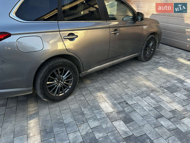 Mitsubishi Outlander 2018