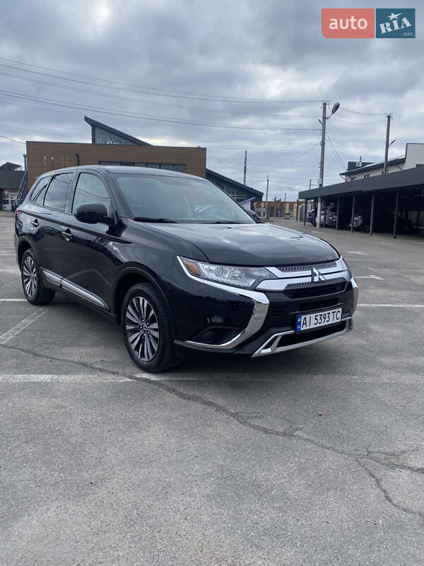 Внедорожник / Кроссовер Mitsubishi Outlander 2020 в Белой Церкви фото 2 Внедорожник / Кроссовер Mitsubishi Outlander 2020 в Белой Церкви