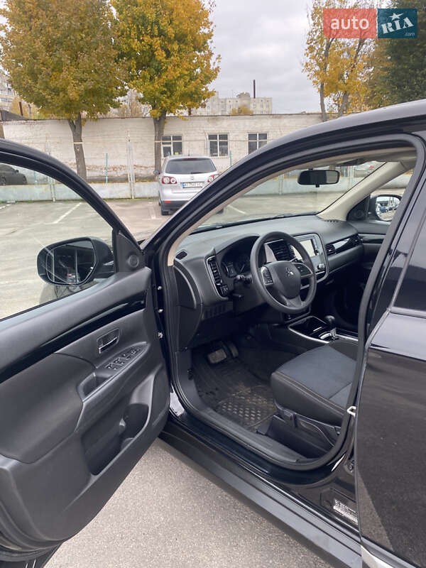 Внедорожник / Кроссовер Mitsubishi Outlander 2020 в Белой Церкви фото 7 Внедорожник / Кроссовер Mitsubishi Outlander 2020 в Белой Церкви