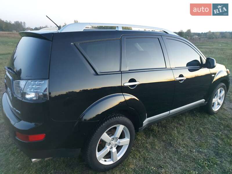 Позашляховик / Кросовер Mitsubishi Outlander 2007 в Ратному