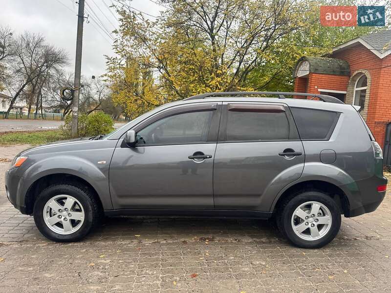Позашляховик / Кросовер Mitsubishi Outlander 2008 в Охтирці