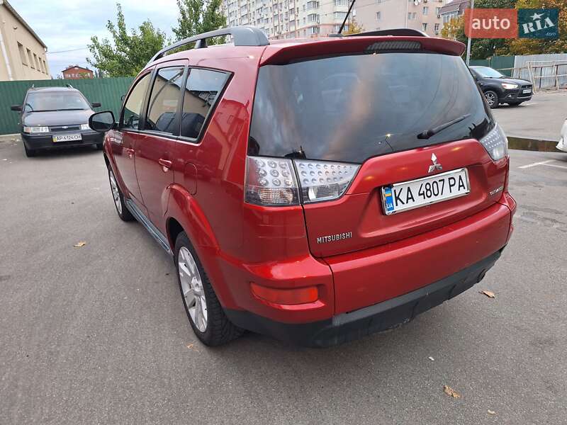 Позашляховик / Кросовер Mitsubishi Outlander 2010 в Києві фото 5 Позашляховик / Кросовер Mitsubishi Outlander 2010 в Києві