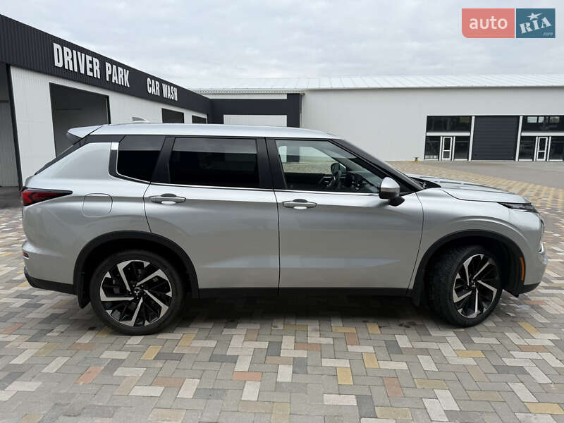 Внедорожник / Кроссовер Mitsubishi Outlander 2021 в Броварах фото 10 Внедорожник / Кроссовер Mitsubishi Outlander 2021 в Броварах