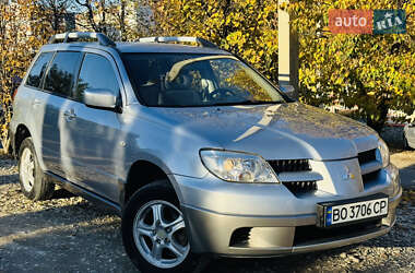 Позашляховик / Кросовер Mitsubishi Outlander 2006 в  фото 4 Позашляховик / Кросовер Mitsubishi Outlander 2006 в