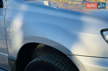 Позашляховик / Кросовер Mitsubishi Outlander 2006 в  фото 12 Позашляховик / Кросовер Mitsubishi Outlander 2006 в