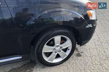 Позашляховик / Кросовер Mitsubishi Outlander 2009 в 