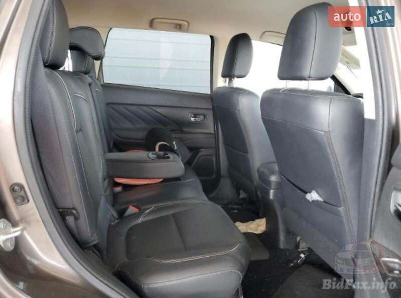 Позашляховик / Кросовер Mitsubishi Outlander 2018 в Вінниці фото 11 Позашляховик / Кросовер Mitsubishi Outlander 2018 в Вінниці