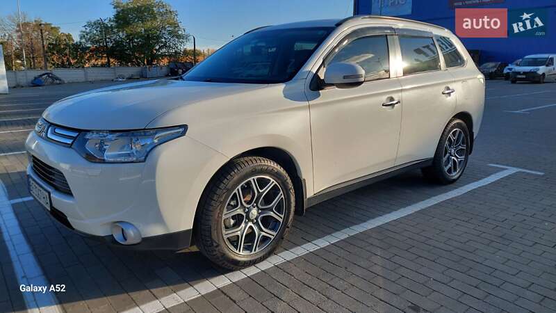 Mitsubishi Outlander 2013 Mitsubishi Outlander 2013