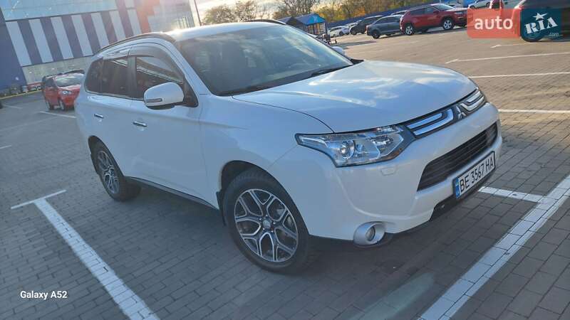 Позашляховик / Кросовер Mitsubishi Outlander 2013 в Миколаєві фото 18 Позашляховик / Кросовер Mitsubishi Outlander 2013 в Миколаєві