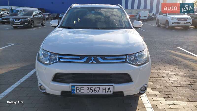 Позашляховик / Кросовер Mitsubishi Outlander 2013 в Миколаєві фото 21 Позашляховик / Кросовер Mitsubishi Outlander 2013 в Миколаєві